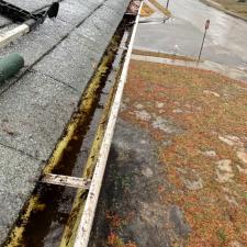 Dee Rd. Gutter Cleaning in Memphis, TN 8